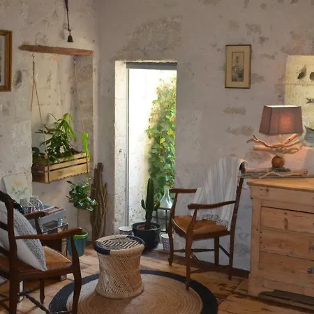 Couette-café Les 2 Brigards 4*