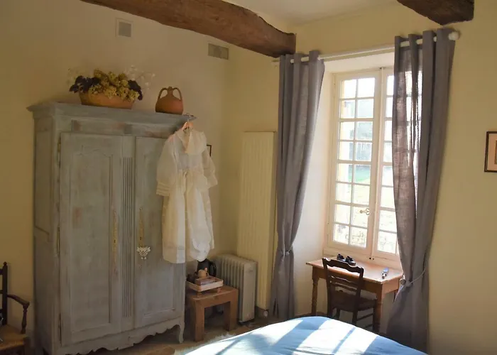 Couette-café Les 2 Brigards 4*